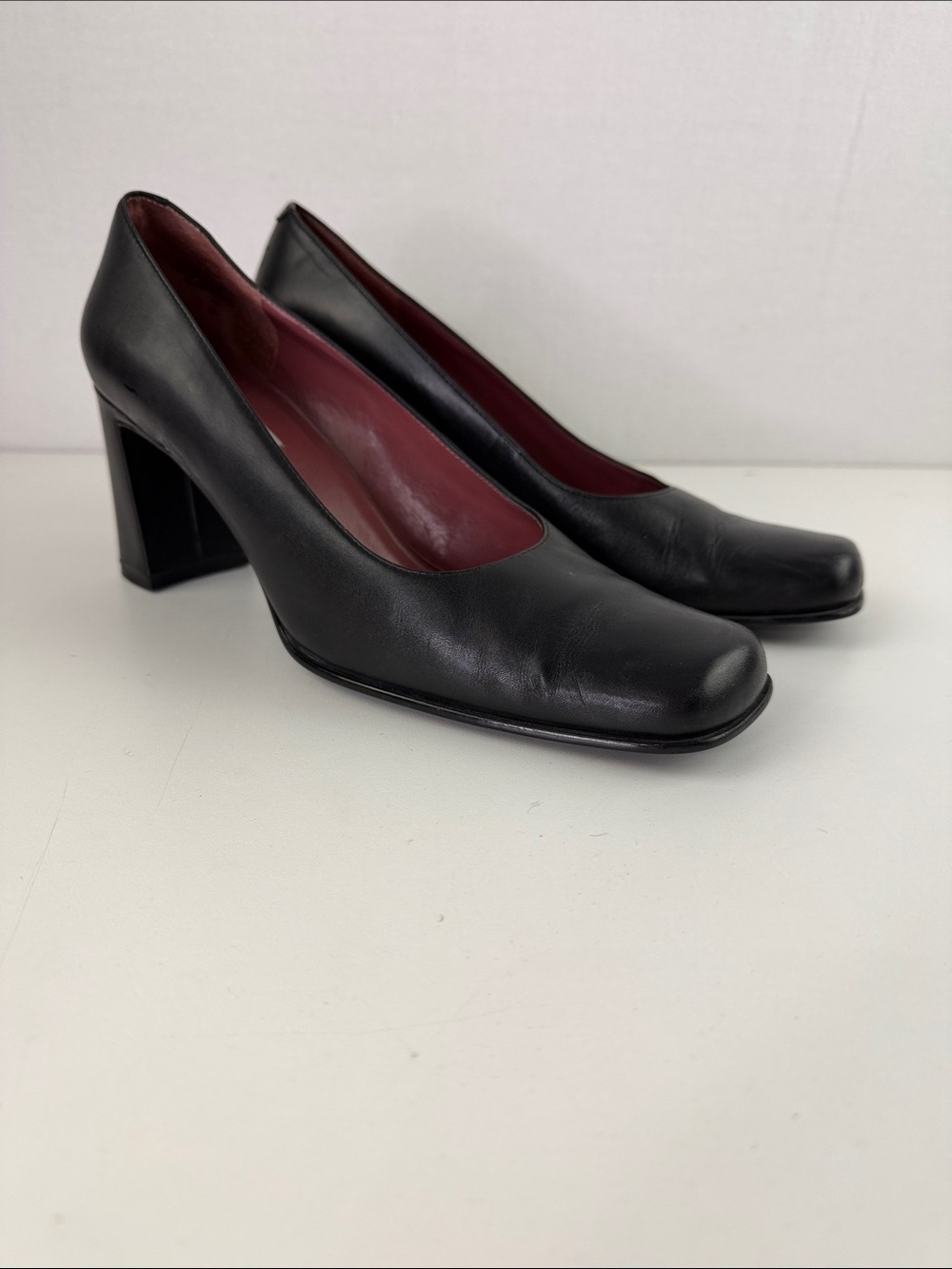 Vintage Calico Women's Black Leather Block Heel Pumps size 8